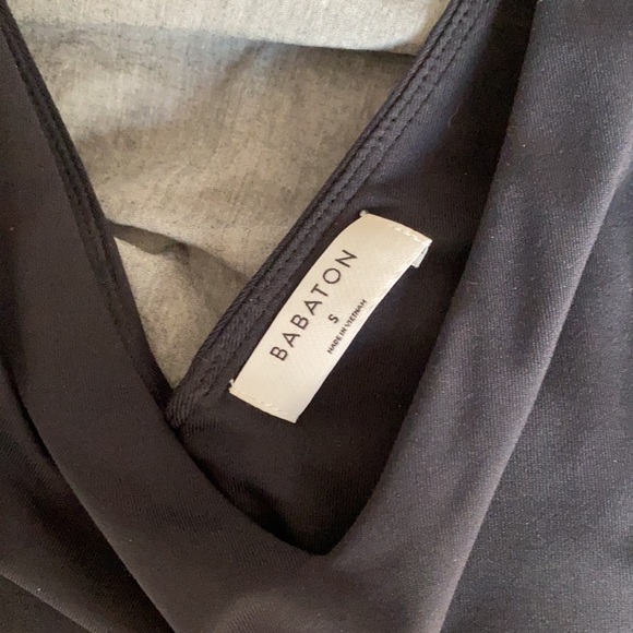 Babaton by Aritzia Contour V-Neck Bodysuit - Picture 2 of 6